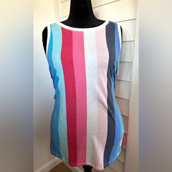 Torrid Classic Fit Tank Top - Picture 3 of 3